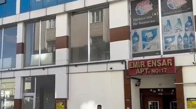 Iğdır AK Parti il binasına satırla saldırı