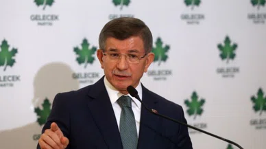 Konyalı eski başbakan hüngür hüngür ağladı