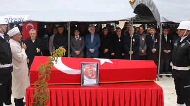 Türkiye trafik polisi şehidini uğurladı