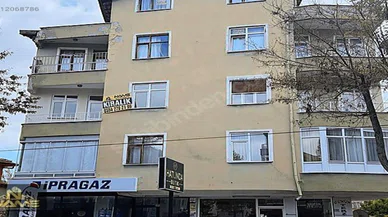 Kiracılarını hastanelik eden ev sahibi tutuklandı