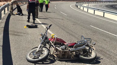 Tarsus'ta motosikletler çarpıştı: 1 ölü, 1 yaralı
