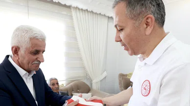 Konyalı bakandan anlamlı ziyaret