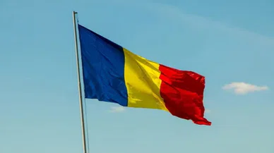 Romanya’da halk cumhurbaşkanlığı seçimi için sandık başında