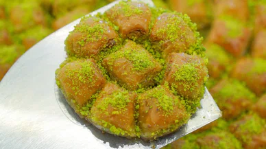 Bu lezzeti daha önce hiç duymadınız! Yeni trend Adana Baklavası