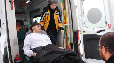 Aksaray'da lise öğrencisi sınıfın ortasında bıçaklandı