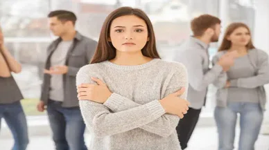 Sosyal anksiyete gün geçtikçe sosyal hayatı etki altına alıyor