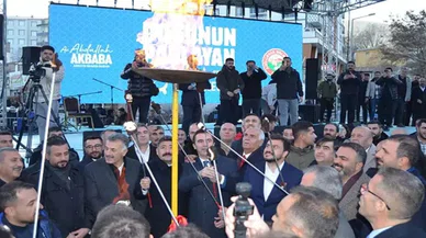 Adilcevaz’da ilk 'doğal gaz' meşalesi törenlerle yakıldı