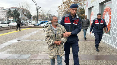 Aksaray'da alkollü şahıs tartıştığı kahvehaneciyi bıçakladı