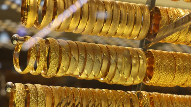 Konyalı soluğu kuyumcuda aldı. Sahte dolar iddiaları Altına rağbeti arttırdı