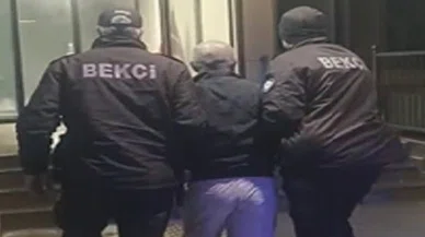 Şüphe üzerine durdurulan araçtan 50 yıl hapis cezası olan firari çıktı