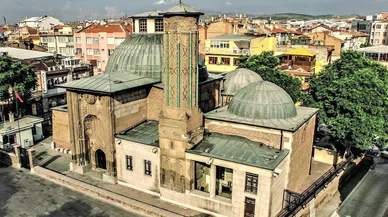 Konya’nın tarihini yansıtan Selçuklu iştihamı: İnce Minareli Medrese