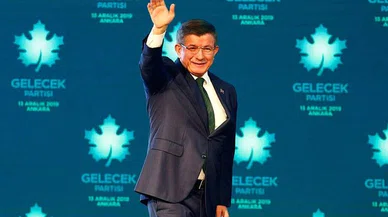 Gelecek Partisi'nden şok istifa!