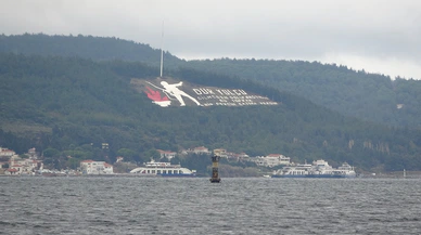 Fırtına Ege Denizin'de vapur seferlerini durdurdu!