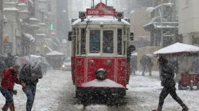 İstanbul'da uçuşlara fırtına engeli: Bugün ve yarın seferler iptal edildi
