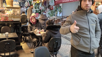 İstanbul'un sokak lezzetleri, dünya gastronomisine meydan okuyor: Vapurda simit, Ortaköy'de kumpir ve dahası