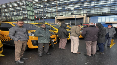 İstanbul'da minibüs ve taksi dolmuşçulardan eylem