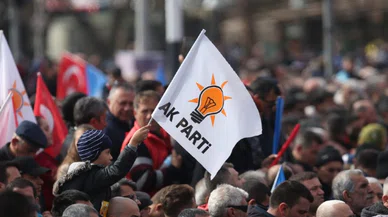 AK Parti Konya'da sıcak saatler. Yeni il başkanı Fatih Özgökçen oldu