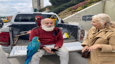 İstanbul'un "Papağanlı Amcası"