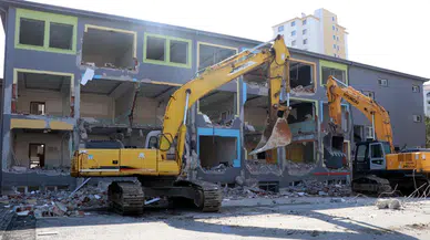 Konya'da bir okul daha yıkılıyor. Öğrenciler o okula taşınacak