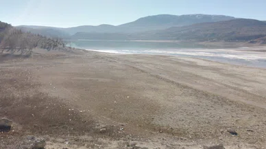 Konya'nın can damarlarından Altınapa Barajı yok oluyor. Fotoğraflar gerçeği gözler önüne serdi
