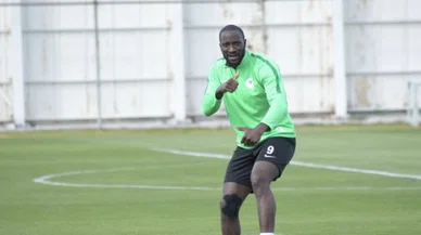 Konyaspor’un eski golcüsünden flaş karar! Resmen açıkladı