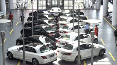 Otomobil için cebimizden 3 yılda 100 milyar $ çıktı