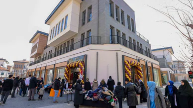 Konya'nın tarihi yeniden canlanıyor. Suriçi'nde esnaflar tek tek yerini alıyor