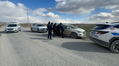 Konya'da polisten kaçan şüpheli kovalamaca sonucu yakalandı