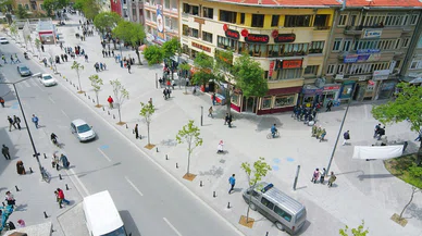 Konya'nın merkezine yeni kurallar geldi. Park yasaklandı, şeritler artık tek yön oldu