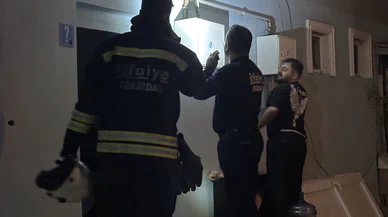 Buzdolabı motoru bomba gibi patladı, mahalleli deprem oluyor sandı