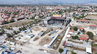 Karatay'da yeni spor tesisi yükseliyor. Vali Akın son hazırlıkları inceledi
