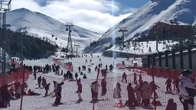 Palandöken'de kayakçılara kapalı olan alana çığ düştü