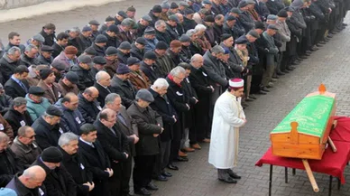 Ereğli'de acı olay; Annesi için mevlit okuturken hayatını kaybetti
