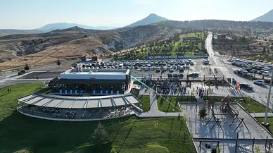 Konya manzarasında iftardan sonra çay keyfi 5 TL. Menüler 399 TL'den başlıyor