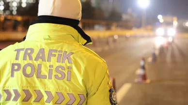 Konya'da Ramazan ayında alkol alan sürücü dur ihtarına uymadı. Büyük kovalamaca
