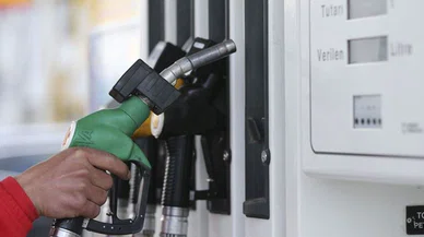 Araç sahipleri 8 Mart tarihini bekliyor. Motorine dev indirim geliyor