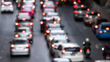 Konya trafikte sınıfta kaldı. İftara 5 kala, kilometrelerce kuyruk oluşuyor