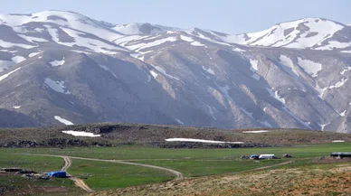 Konya'nın Toroslarında bahar var, su yok. Kuraklık gözler önüne serildi