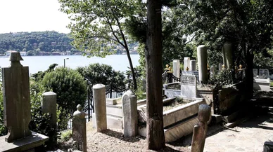 İstanbul'da zenginler Aşiyan mezarlığına fakirler köylere gömülüyor