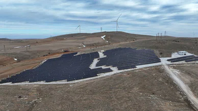 Konya, güneş tarlaları ile bedava enerjiye ulaştı. Selçuklu Vizyonu damga vuruyor