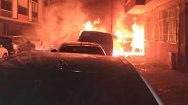 İstanbul'da 5 araç alev topuna döndü