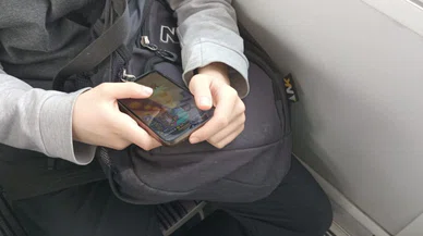 13 yaş altına internet yasağı geliyor