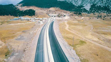 Konya'dan Antalya'ya götüren en kısa yol. Sürücüler burayı tercih ediyor