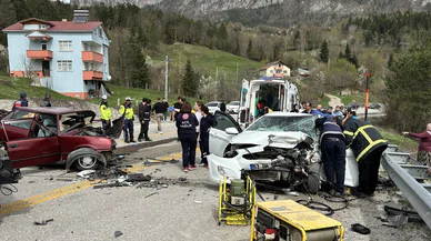 Bayramın son gününde katliam gibi kaza. 3 kişi öldü çok sayıda yaralı var