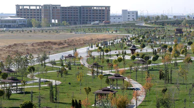 Konya'daki bu bina 27 yıldır gizemini koruyor. Görenler merak ediyor