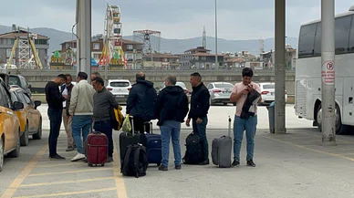 Hatay'da depremden kaçıp İstanbul'a sığınan afetzedeler korkuyla memleketlerine dönmeye başladılar