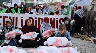 Konya Gazze'deki soykırıma sessiz kalmadı! Kent merkezinde kefenli direniş