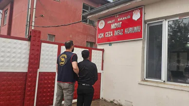 cezaevi firarisi düğün salonunda saz çalarken yakalandı
