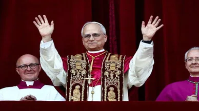 Vatikan'da papa seçildi