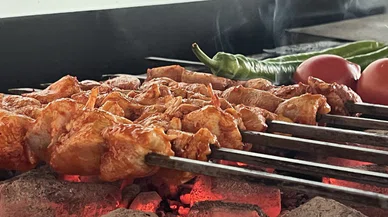 Sağlıklı mangal nasıl olur? Uzmanı uyardı: Etleri kömür, sağlığınızı riske etmeyin